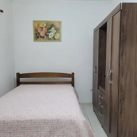 Apartamento prox Sesc Bertioga-3